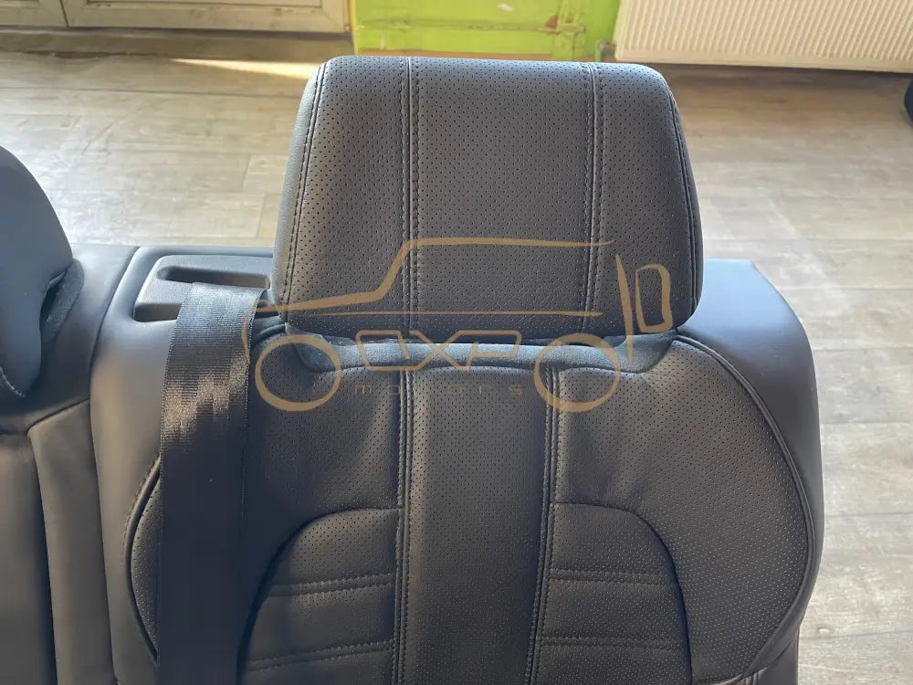 Range Rover Evoque Rear Seats Black Leather Facelift - Rear seat