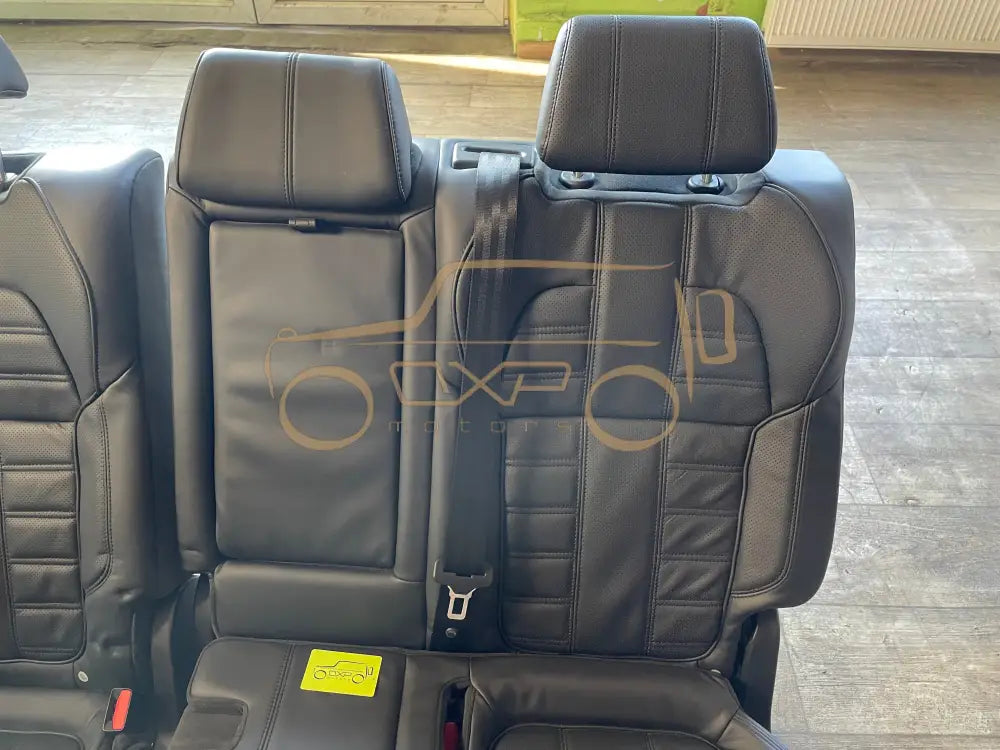 Range Rover Evoque Rear Seats Black Leather Facelift - Rear seat