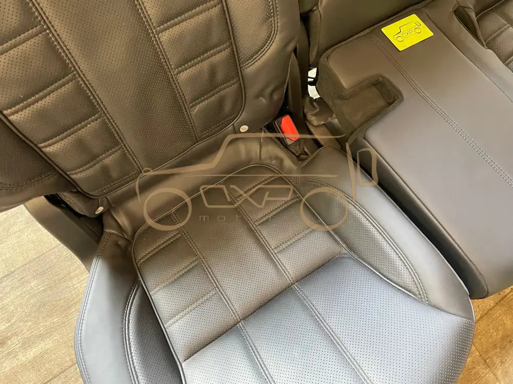 Range Rover Evoque Rear Seats Black Leather Facelift - Rear seat