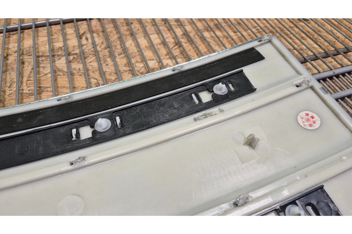 Range Rover Vogue L405 Front Right door molding - door molding