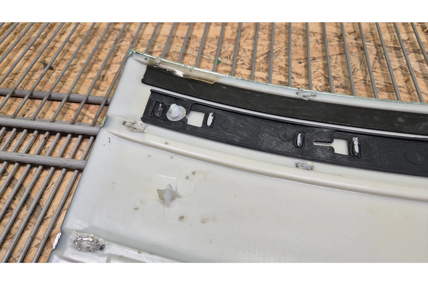 Range Rover Vogue L405 Front Right door molding - door molding