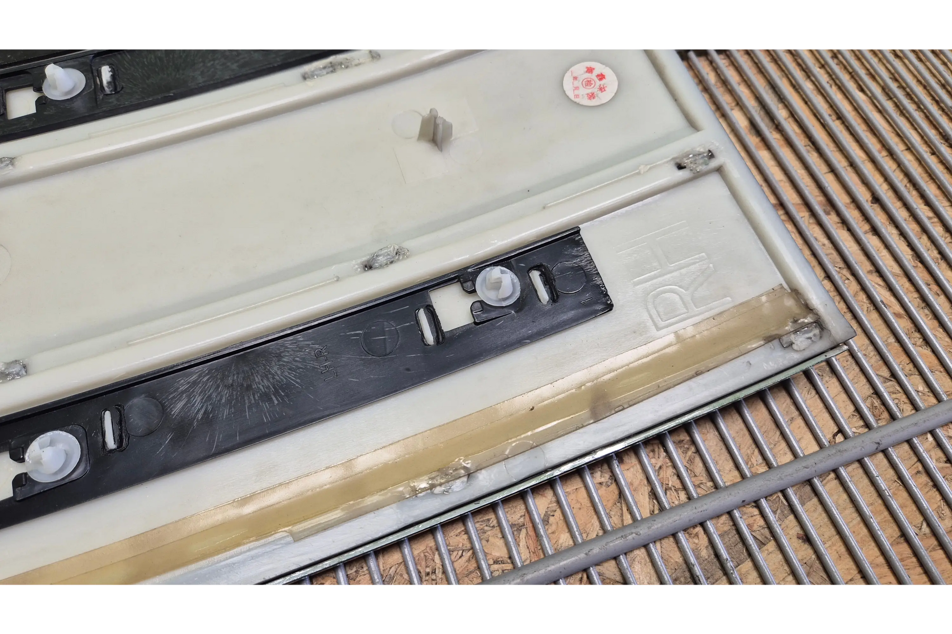 Range Rover Vogue L405 Front Right door molding - door molding