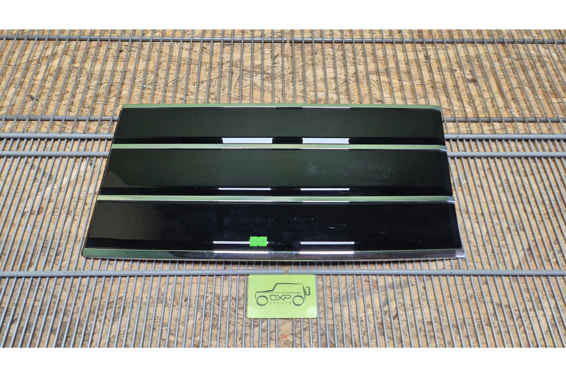 Range Rover Vogue L405 Front Right door molding - door molding