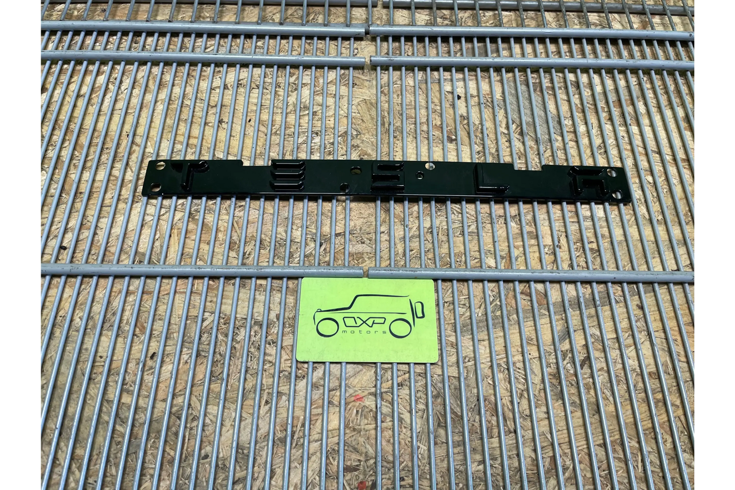 TESLA MODEL X Trunk letters - Trunk letters