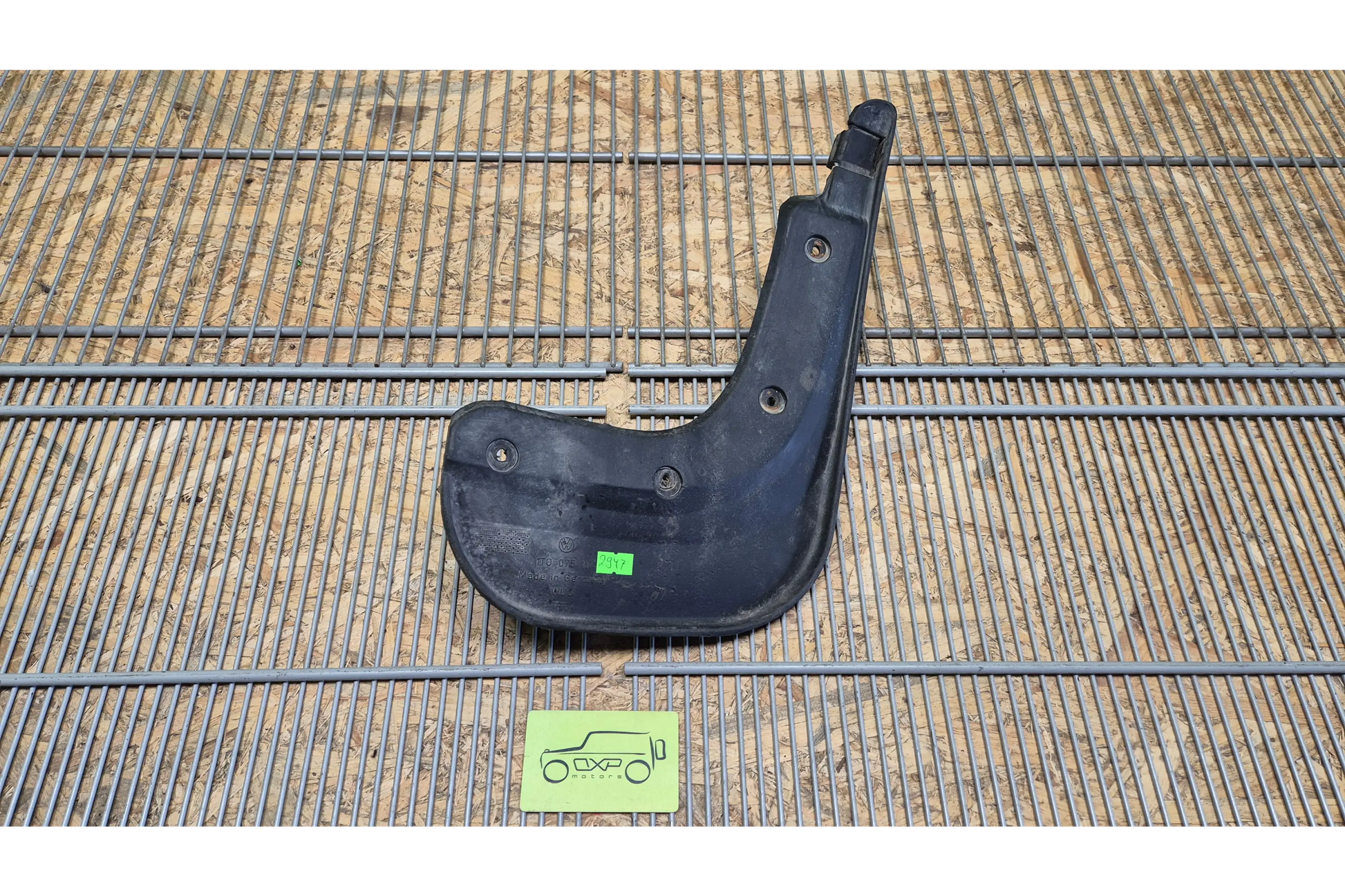 Volkswagen Touran 2007 Front Left Mud Flap - mud flap
