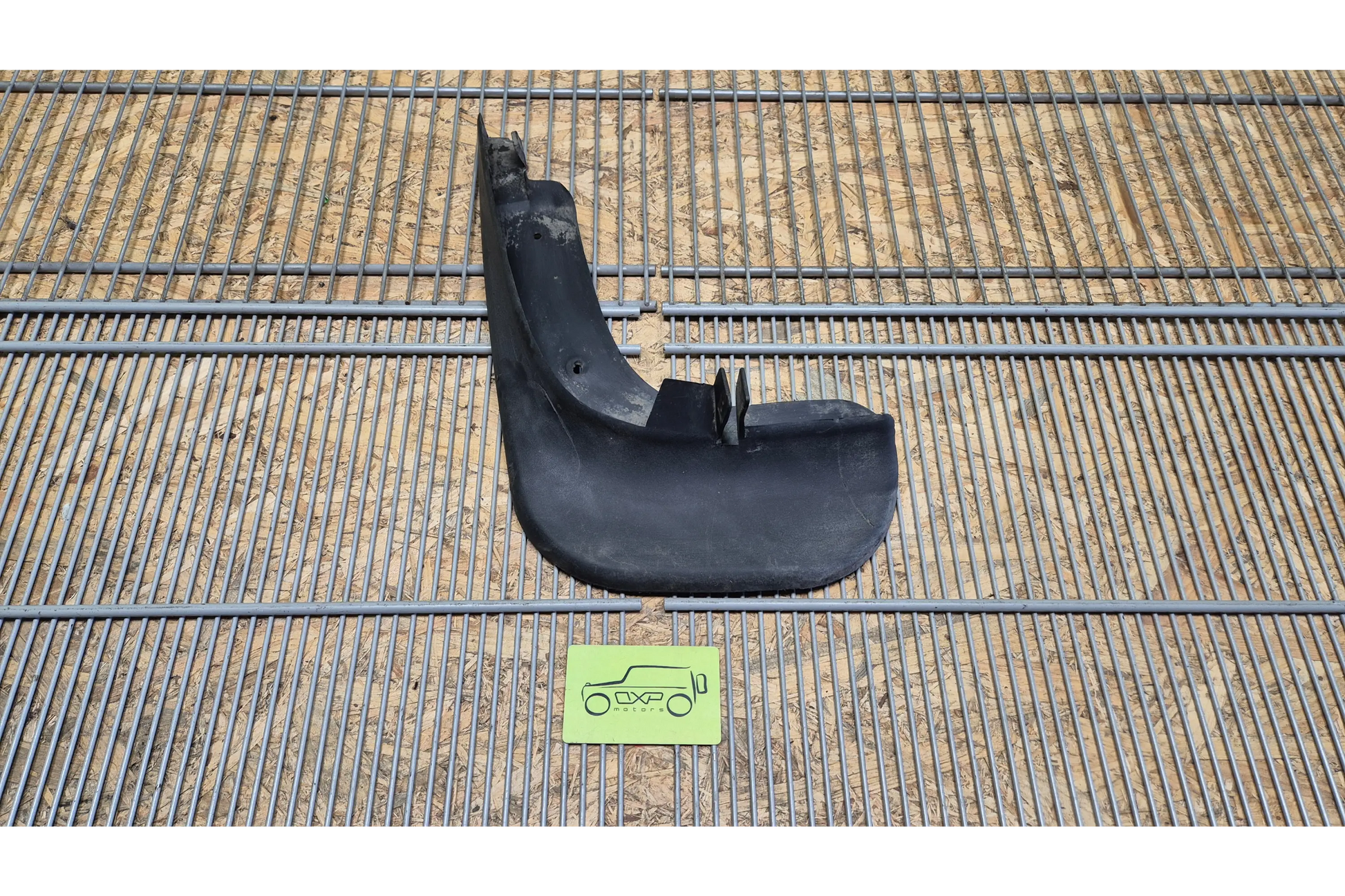 Volkswagen Touran 2007 Front Left Mud Flap - mud flap