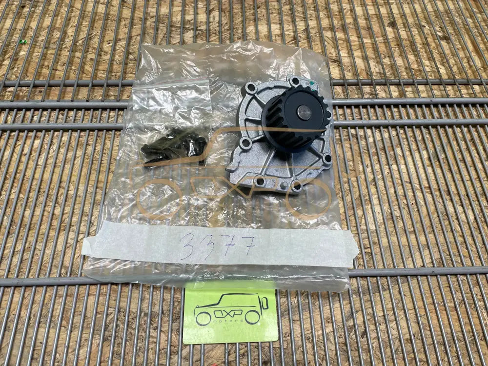 VOLVO V70 Coolant water pump - water pump