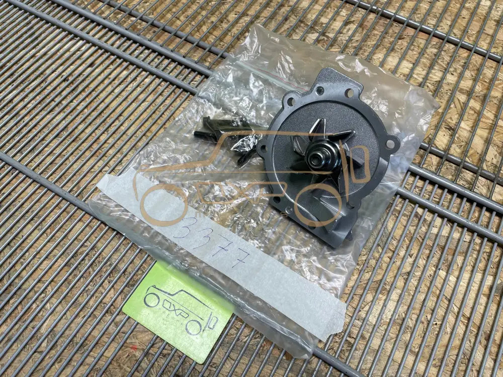 VOLVO V70 Coolant water pump - water pump